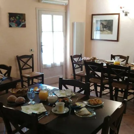 La Scortica Oda ve Kahvaltı Beverino