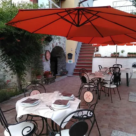 Bed and Breakfast La Scortica 3*