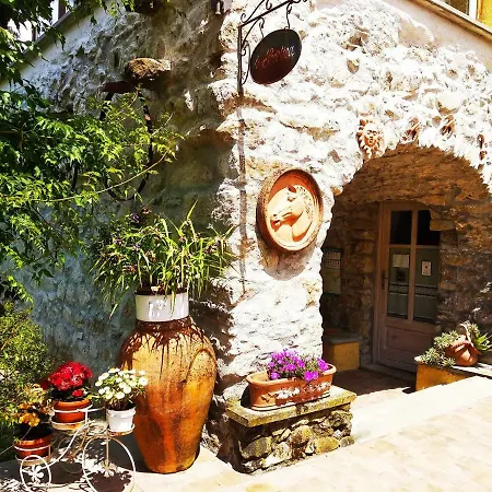 La Scortica Bed & Breakfast *